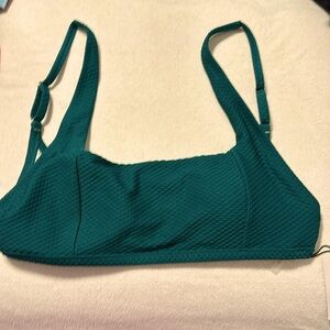 NWT Shade & Shore emerald green and rose gold bathing suit top. Size XL